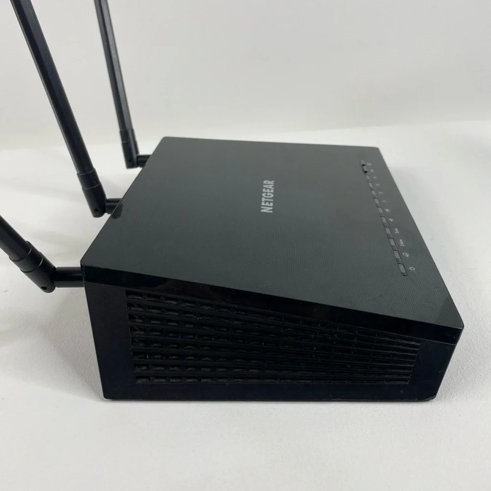 Netgear R6400v2 AC1750 Smart WiFi Router R6400 v2 - Picture 8 of 11